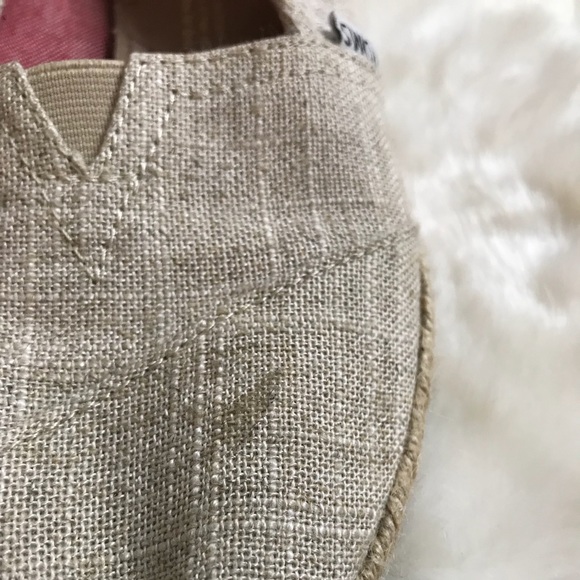Toms linen slip ons in good condition - Picture 5 of 6